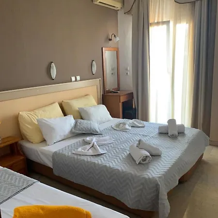 Platon Hotel *