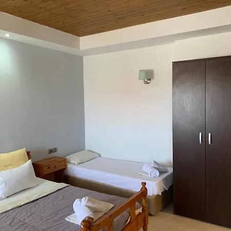 Hotel Platon